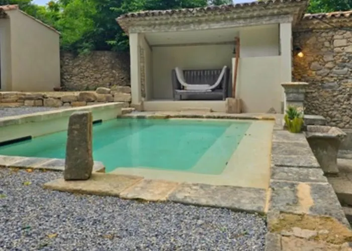 Couette-café La Datcha 3*